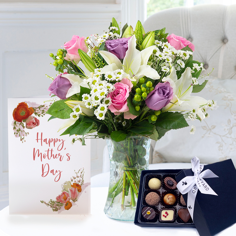 Chantilly, 9 Appleyard Luxury Chocolates & Happy Mother's Day Card image