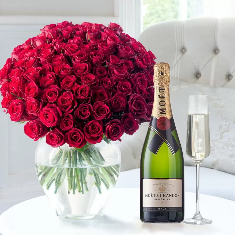 100 Luxury Red Roses & Moët & Chandon
