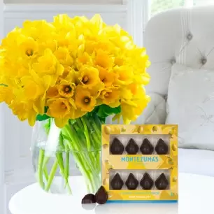 100 Daffodils & Dark Chocolate Chicks (90g) 