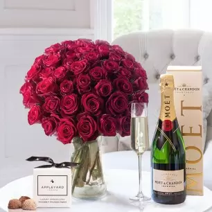 50 Luxury Red Roses, Moët & Chandon & 6 Mixed Truffles