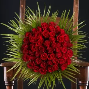 50 Luxury Red Roses & Champagne Dericbourg