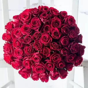 50 Luxury Red Roses & Veuve Clicquot
