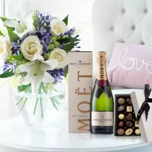 Bluebelle, Moët Imperial NV Gift Box & Box of 25 Chocolates