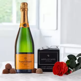 Luxury Preserved Rose, Veuve Cliquot & 12 Mixed Truffles        