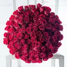 100 Luxury Red Roses