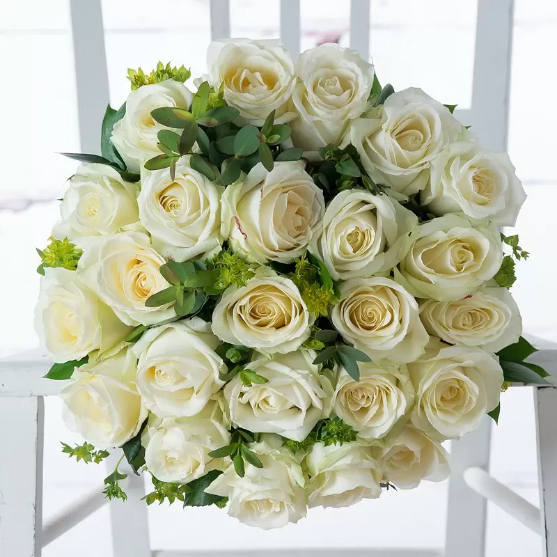 12-24 White Roses