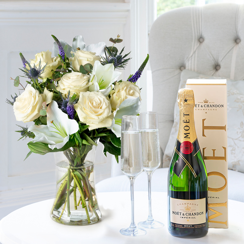 Lunar & Moët & Chandon image