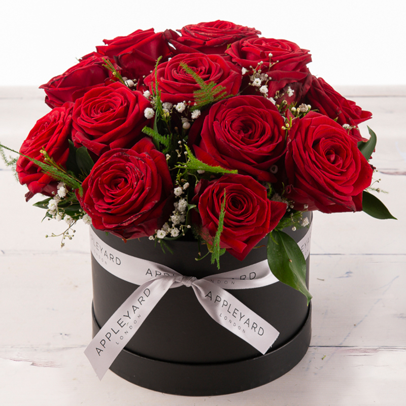 Red Rose Grande Hatbox - Roses - Flower Bouquet - Next Day Flower Delivery UK - Appleyard London