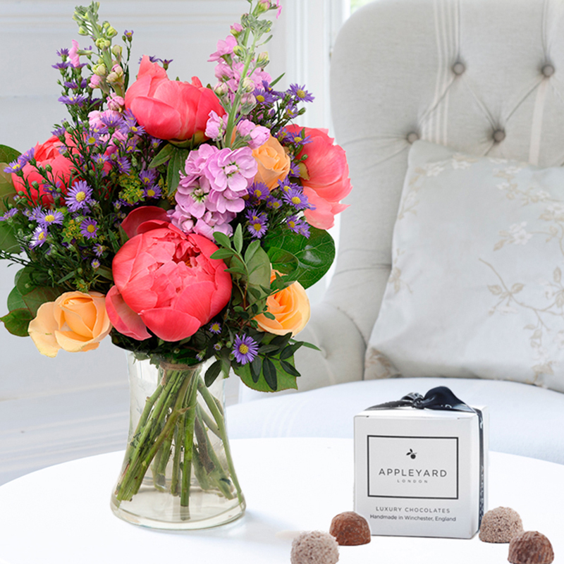 Scents of Summer, 6 Mixed Truffles & Vase image