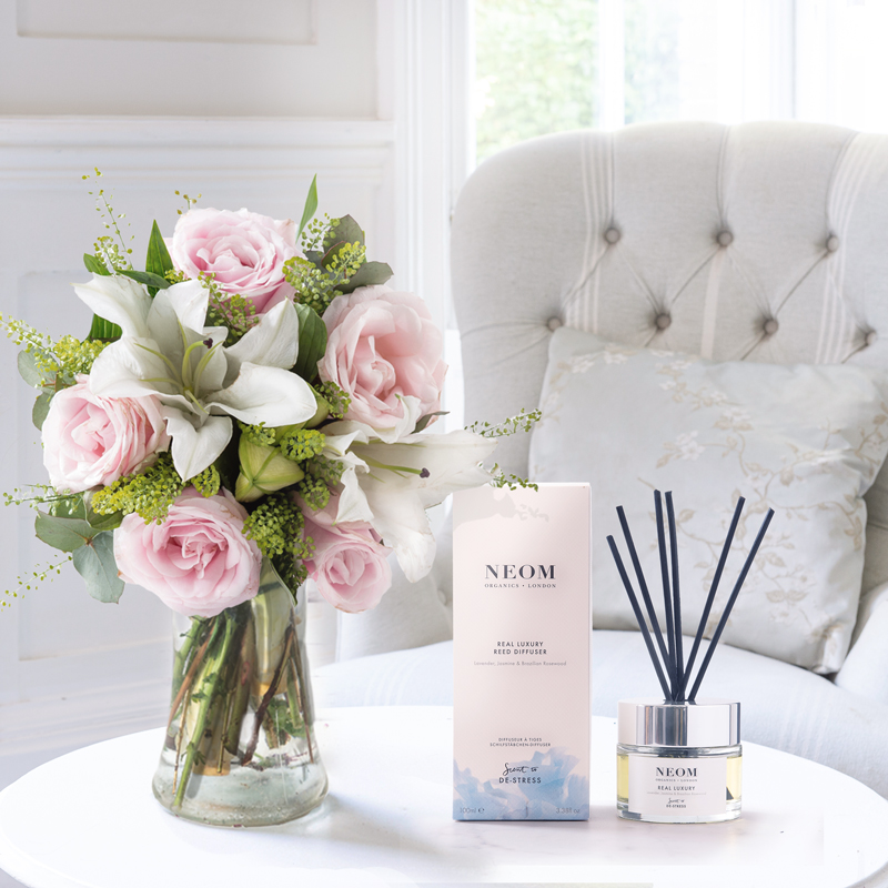 Simply Pink Rose & Lily & NEOM Reed Diffuser Gift Set image