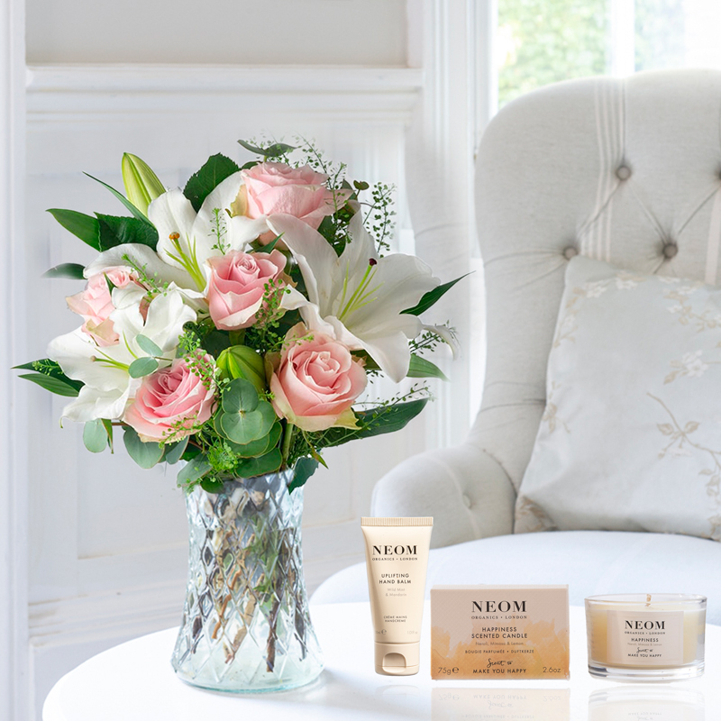 Simply Pink Rose & Lily & Neom Candle & Handbalm image