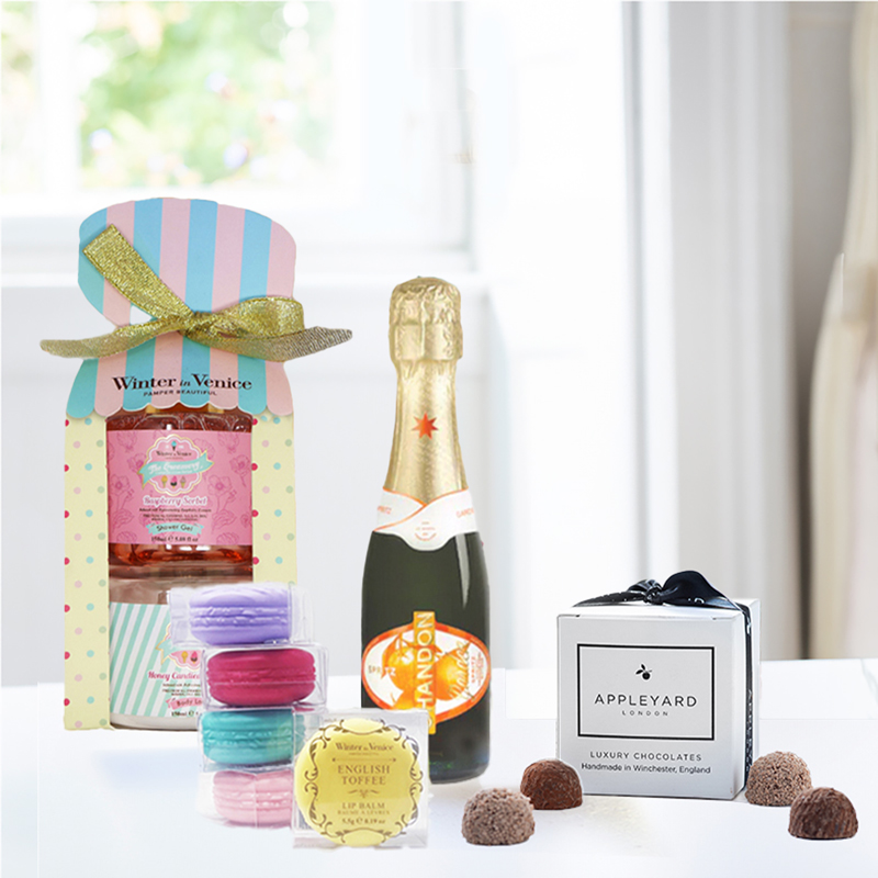 Spritz, Shower Gel, Truffles & Lip Balms Set image